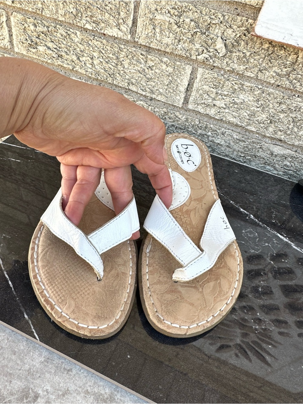 B.O.C. White thong sandals size 7